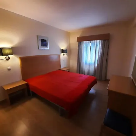 T1 Quinta Nova 2 * Алвор